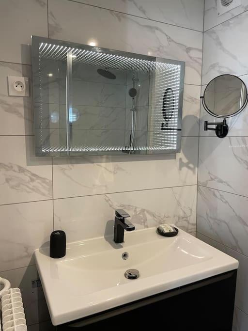 90M2 Hyper Centre Sauna Strasburgo Esterno foto
